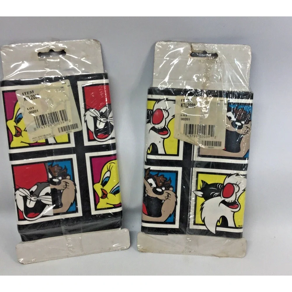 2 Rolls Vintage Looney Tunes Self Stick Wall Border Bugs Tweetie Taz 1997